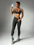 Conjunto Top Aberto nas Costas + Legging Bicolor